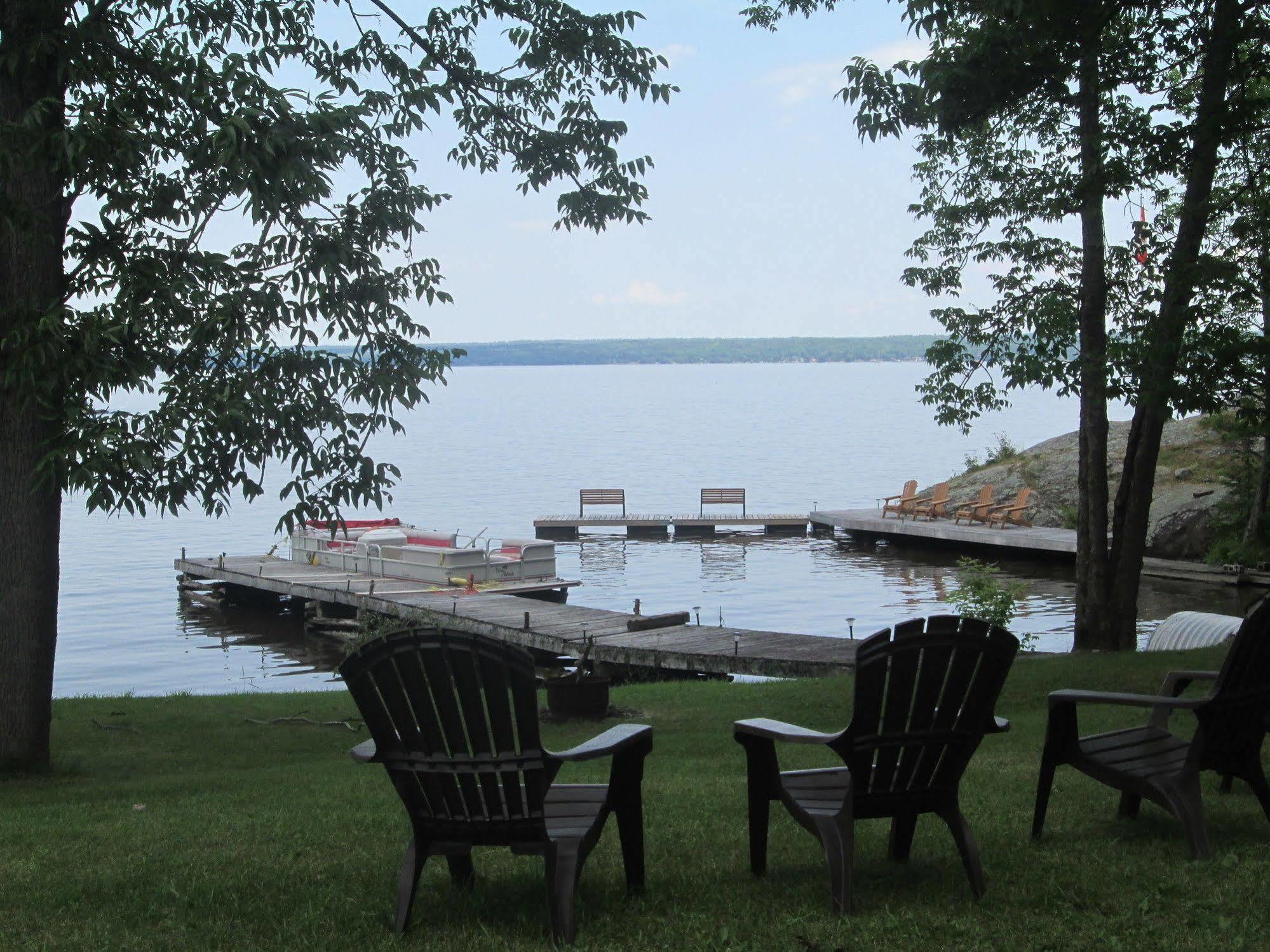 Edgewater Motel&Campground Temiskaming Shores Exterior foto